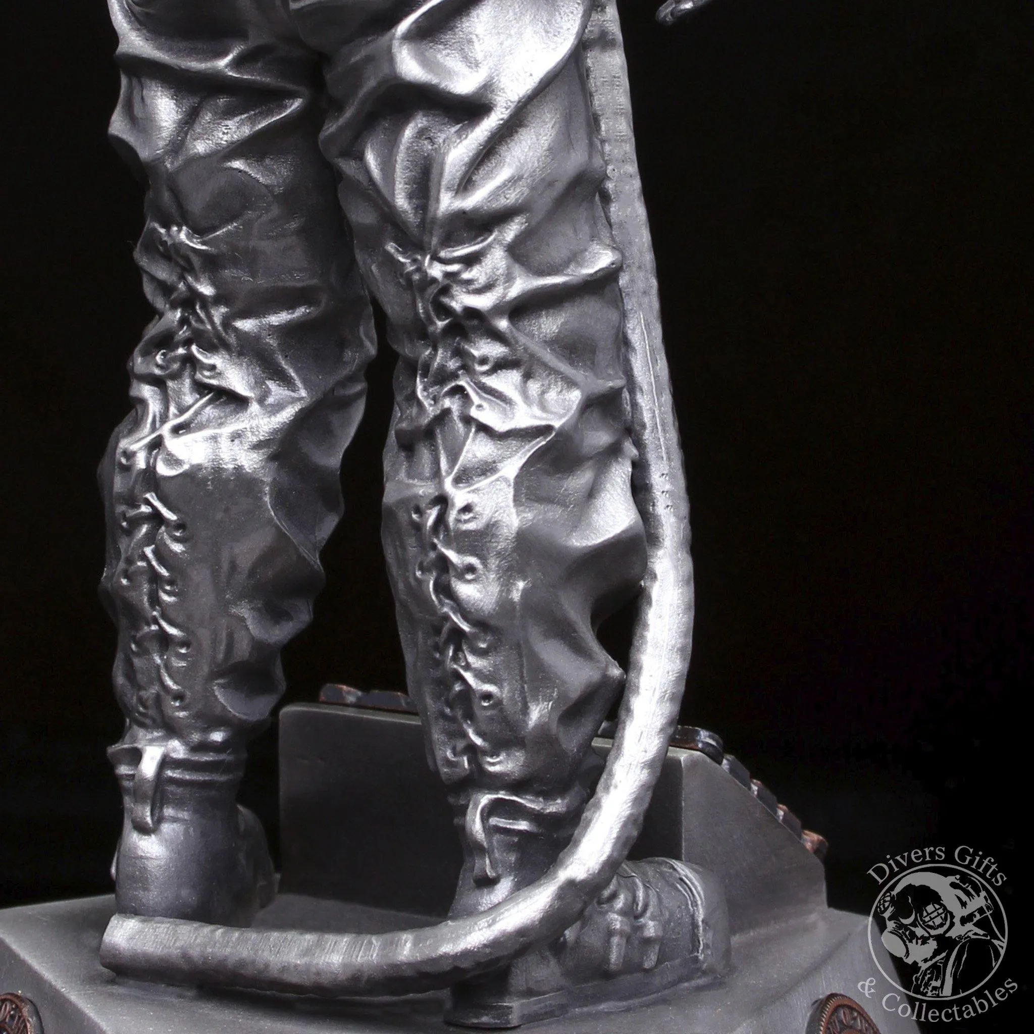 MkV Monument Pewter Statuette