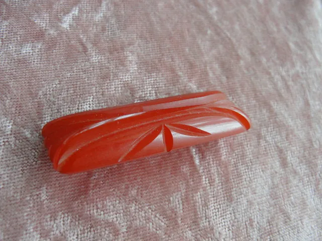 VINTAGE Art Deco Carved Red Bakelite Brooch, Bakelite Pin, Heavily, Carved Cherry Red Bakelite Brooch, Collectible Bakelite Jewelry