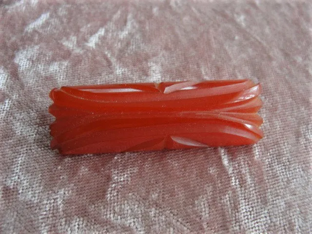 VINTAGE Art Deco Carved Red Bakelite Brooch, Bakelite Pin, Heavily, Carved Cherry Red Bakelite Brooch, Collectible Bakelite Jewelry